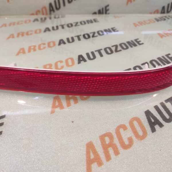 REAR BUMP REFLECTOR CRYSTA LEFT ACC TYD005140