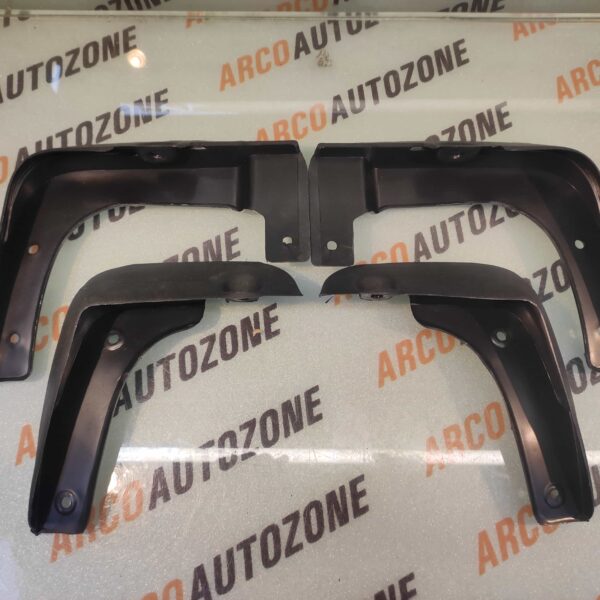 MUD FLAP XCENT ACC HY037117