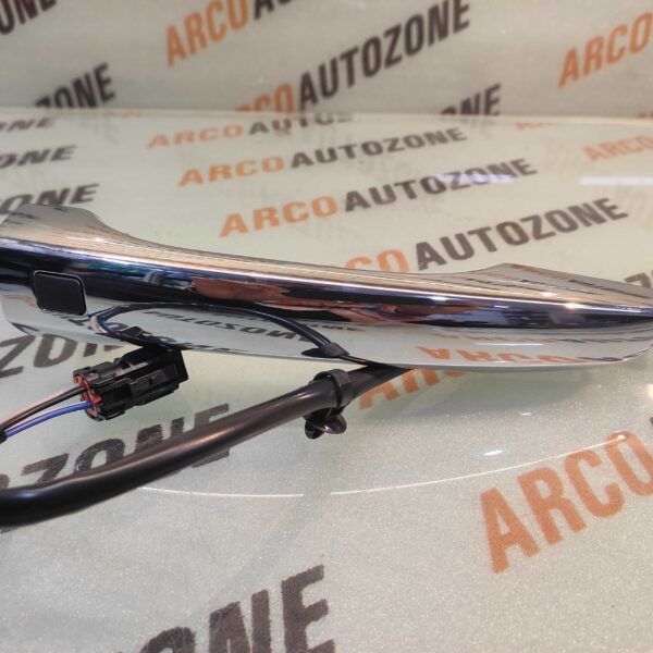 OUTER HANDLE CHROME VERNA 2018 FRONT RIGHT WITH SENSOR IMP 82661F9200