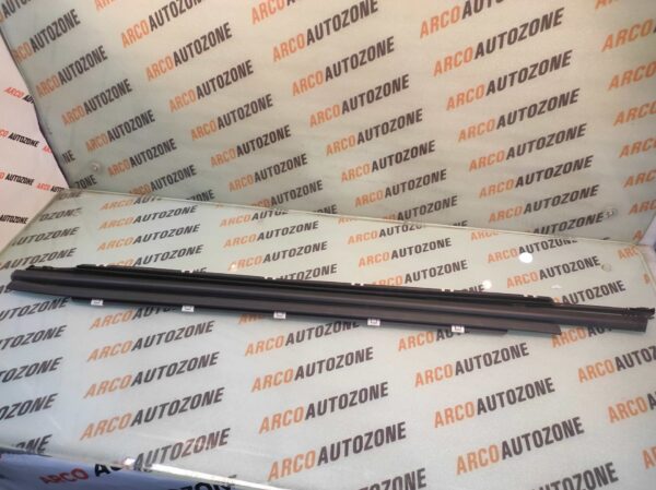 BODY OUTER WEATHERSTRIP OUTER GARNISH VERNA 18 WITHOUT REAR LEFT