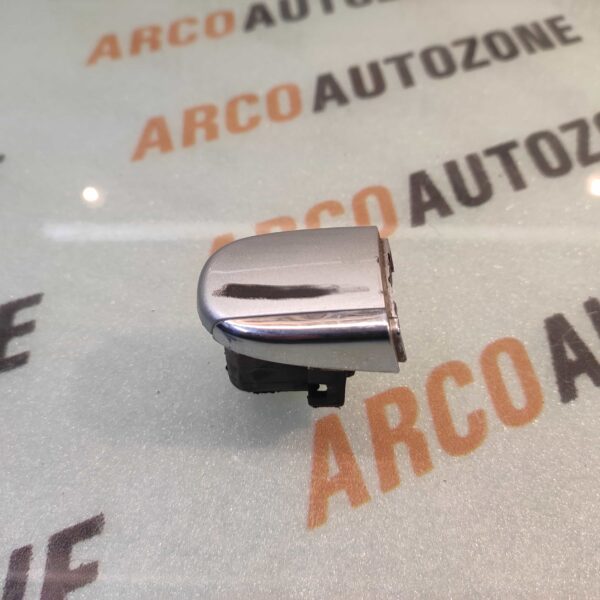 OUTER HANDLE CAP POLO VENTO RAPID HALF CHROME FRONT LEFT USED 6RF837205