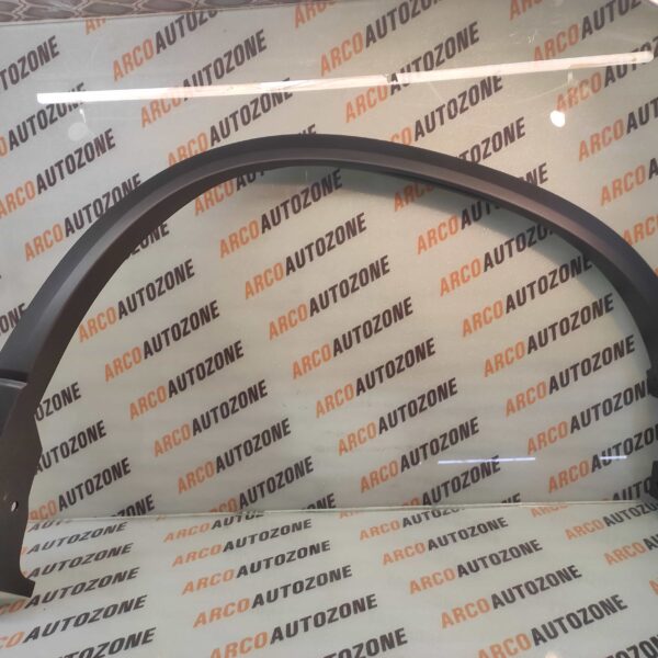CLADDING FENDER RIGHT HARRIER 2ND GEN TATA 546588100106C7