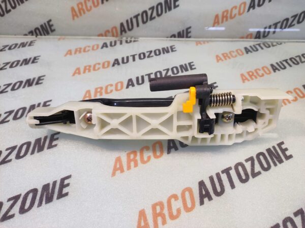OUTER HANDLE WITH BRACKET VERNA 12 REAR RIGHT CI268