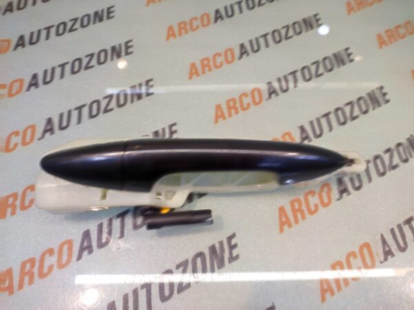 OUTER HANDLE WITH BRACKET VERNA 12 REAR LEFT